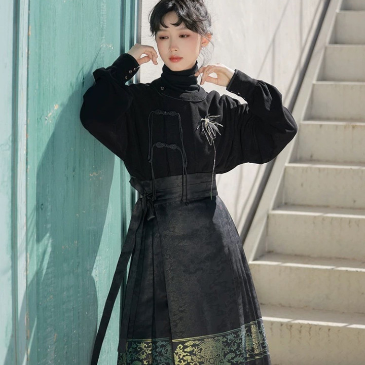 Double Seventh 七月夕 Song Dynasty Black Set