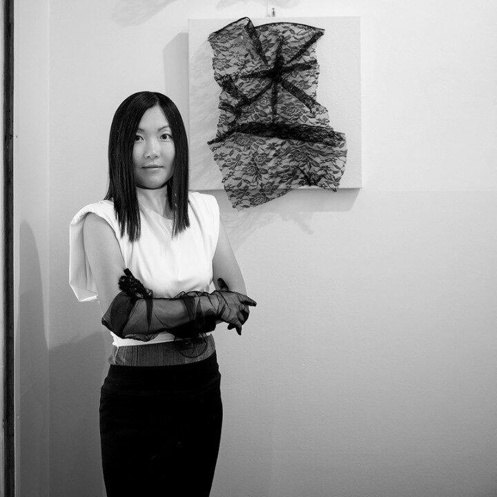 Hong Wai’s Solo Exhibition at Soho House with Artbridger Anita Miu tribute Art Month 2025