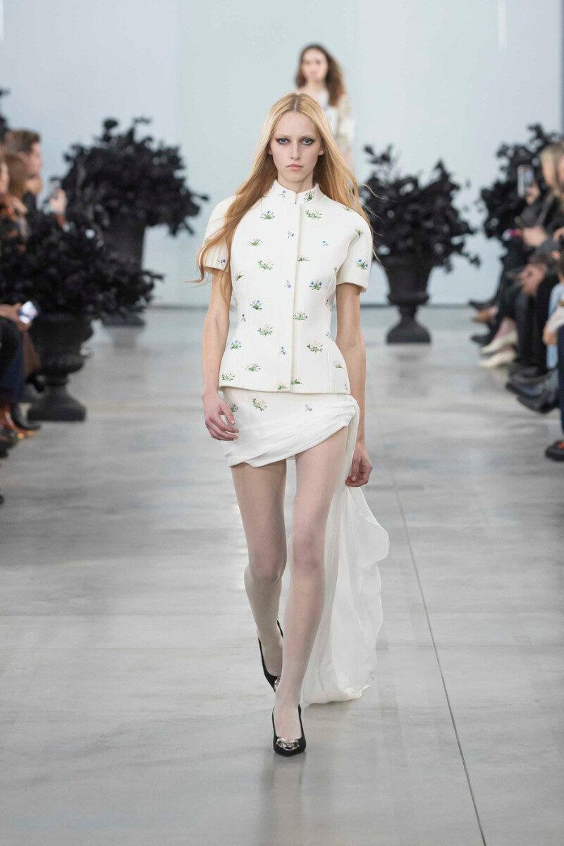 Milan Fashion Week 2025 Blumarine razor-sharp tailoring