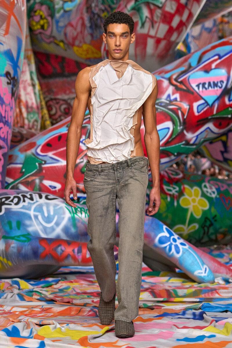 Milan Fashion Week 2025 Diesel flesh-toned knit sweater