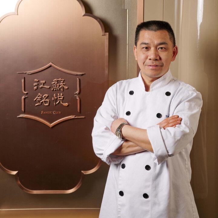 Jiangsu Club Sichuan Cuisine Chef Hu