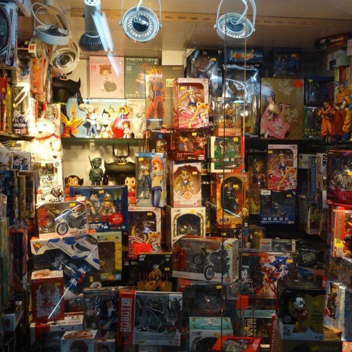 wan chai guide toy street