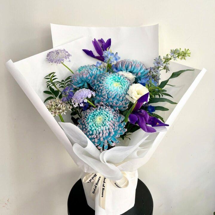 florists hong kong bed of roses bouquet