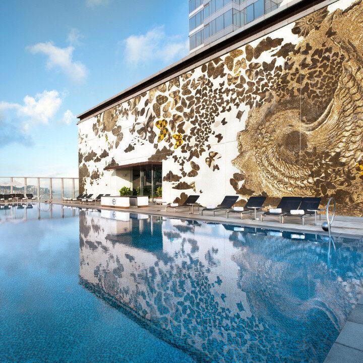 w hong kong pool day pass