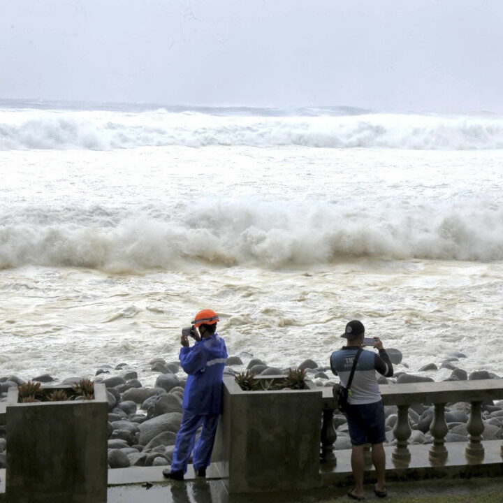 typhoon wave